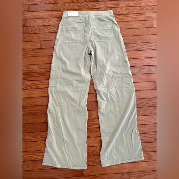 American Eagle Baggy Wide Leg Stretch cargo pants size 4 NEW WITH TAGS - Picture 3 of 5